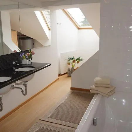 Aussergewoehnliches Loft Am Pfaenderhang Mit Seeblick Lochau Exterior photo