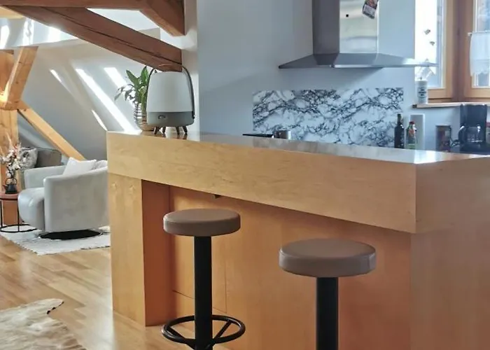 Aussergewoehnliches Loft Am Pfaenderhang Mit Seeblick